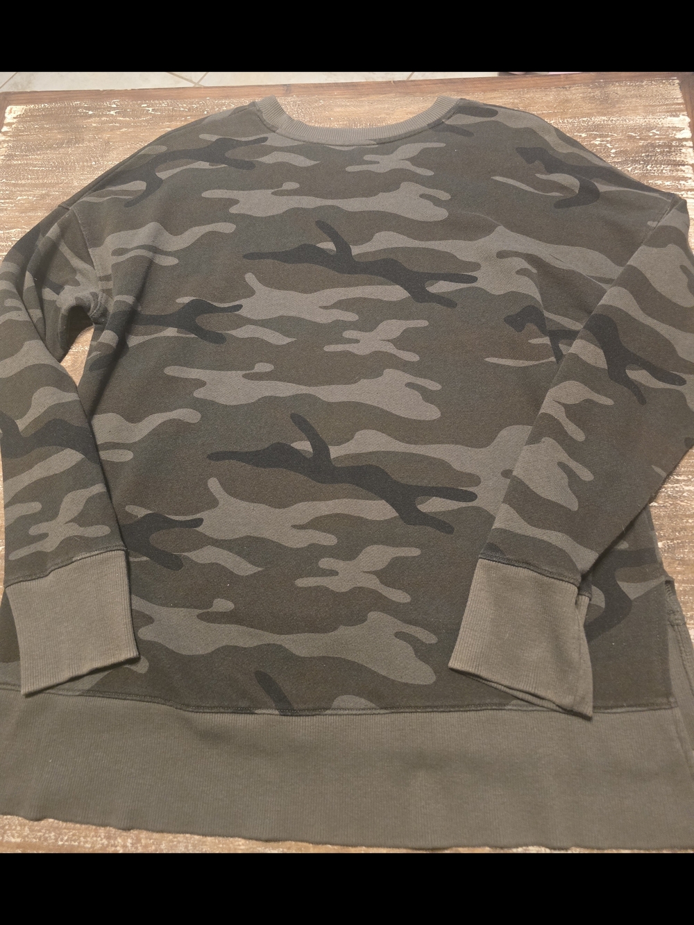 Time and Tru Camo Green Camp Crewneck Sweatshirt - L - Picture 4 of 4
